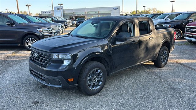 New 2025 Ford Maverick XLT w/ Equipment Group 302A image 2
