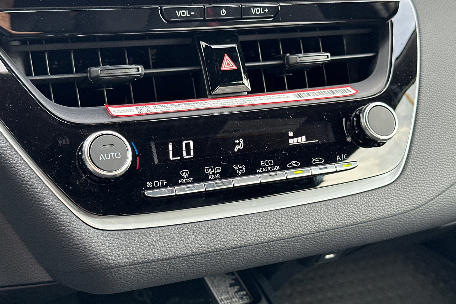 Certified 2026 Toyota Corolla SE w/ SE Premium Package image 19