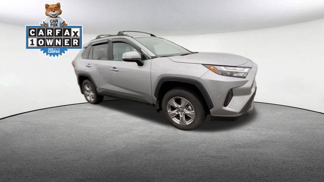 Used 2025 Toyota RAV4 XLE w/ Convenience Package image 2