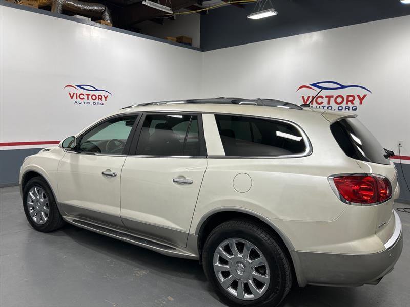Used 2011 Buick Enclave CXL image 5
