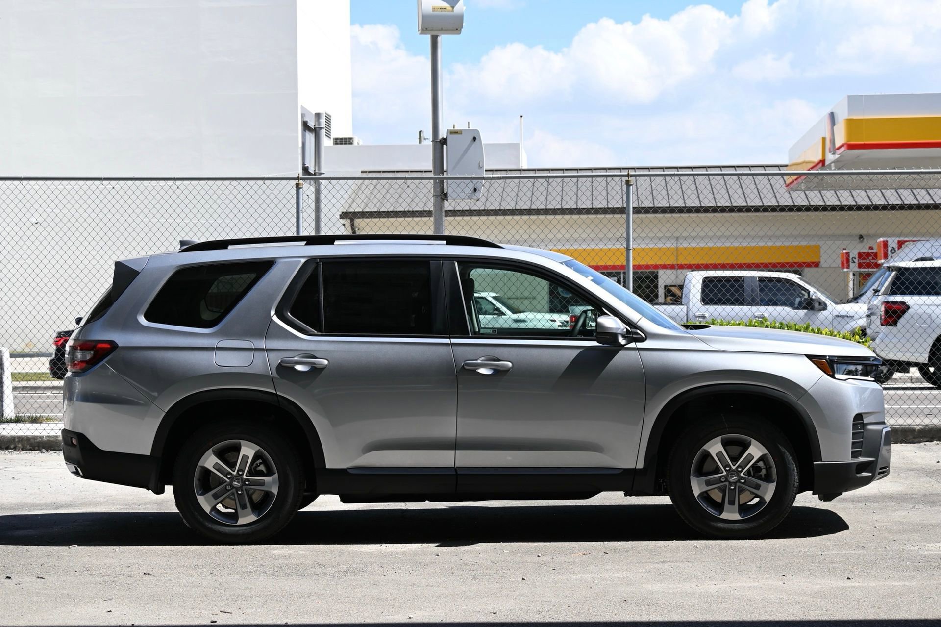 New 2026 Honda Pilot EX-L image 4