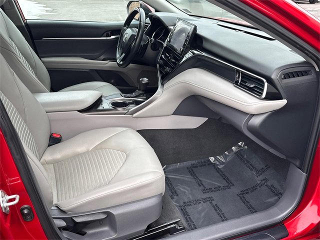 Certified 2021 Toyota Camry SE image 10