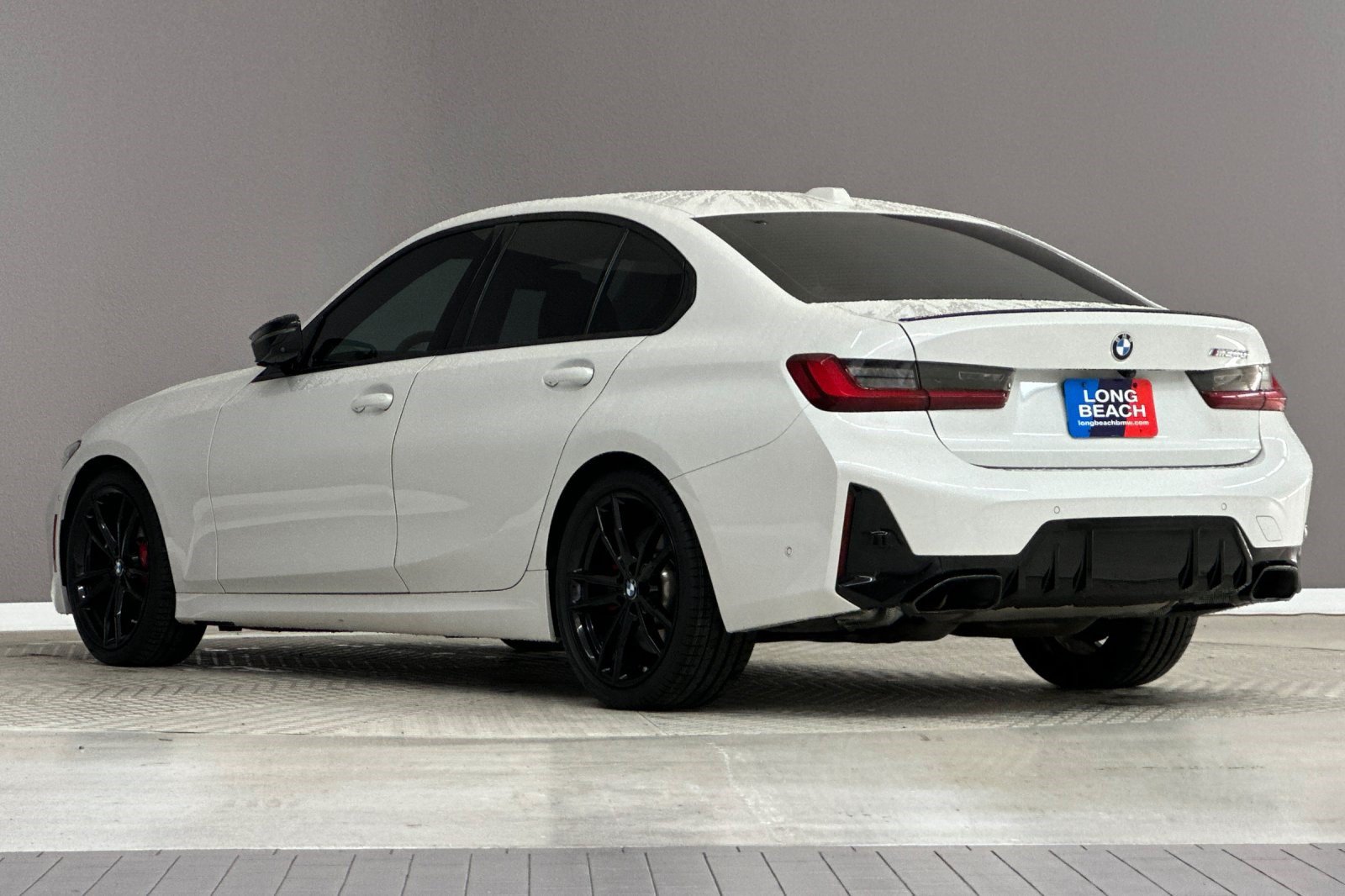 Used 2024 BMW M340i w/ Premium Package RWD image 3