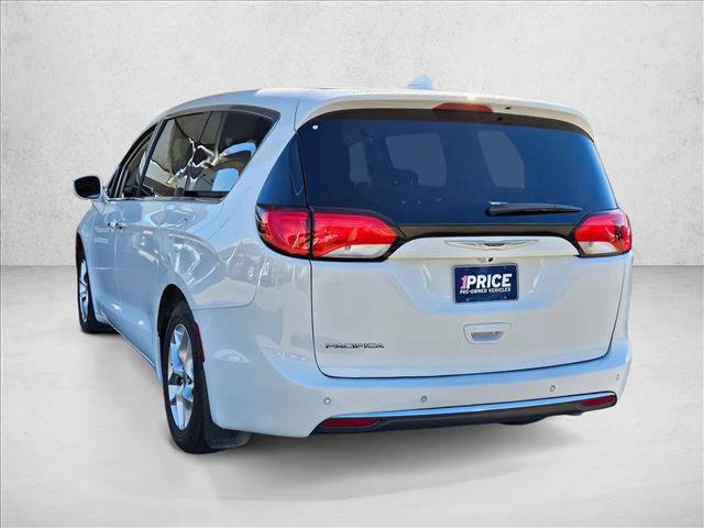 Used 2019 Chrysler Pacifica Touring Plus w/ Tire & Wheel Group image 7