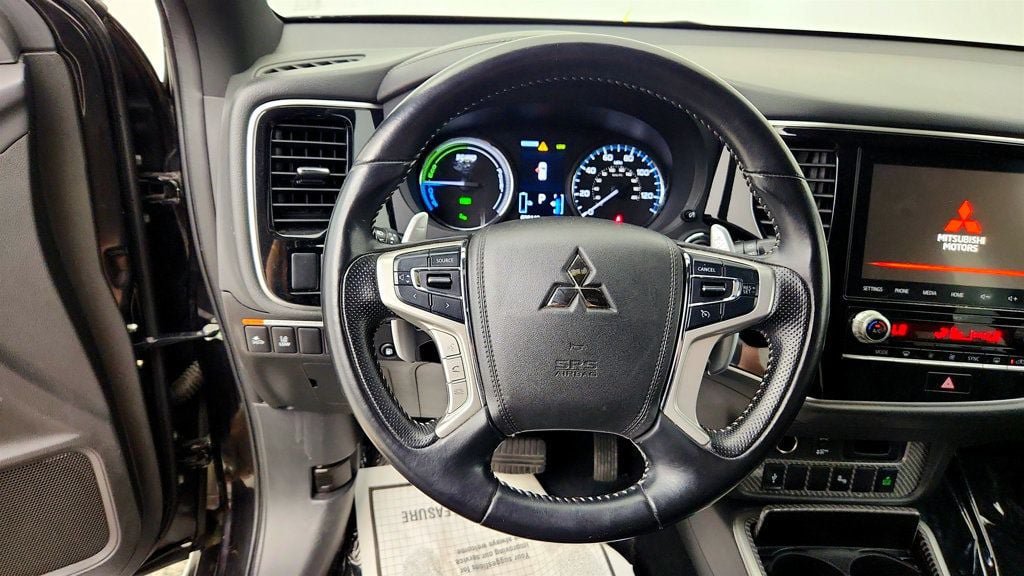 Used 2020 Mitsubishi Outlander SEL AWD/4WD image 11