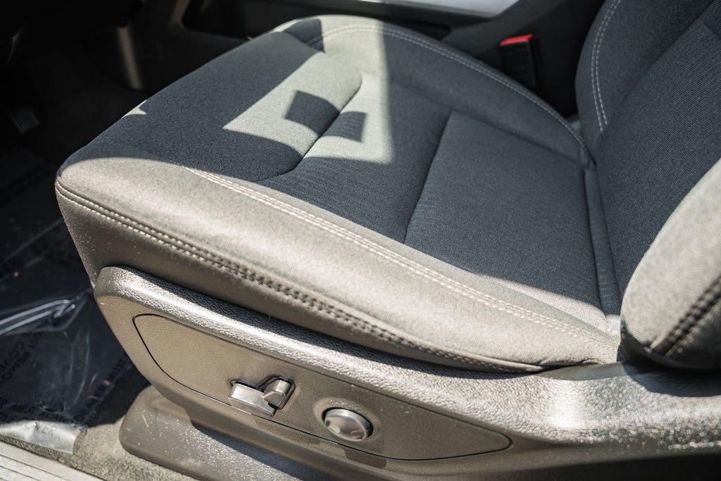 Used 2023 RAM 1500 Big Horn AWD/4WD image 41