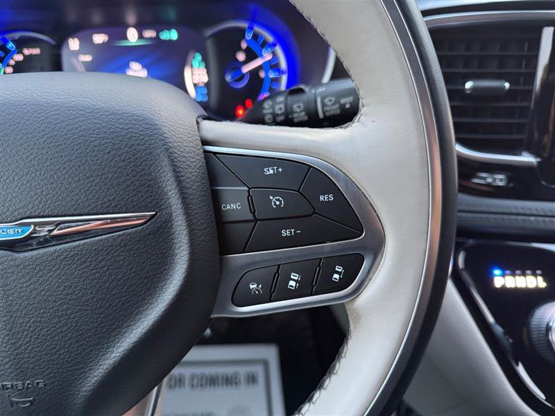 Used 2019 Chrysler Pacifica Limited w/ Advanced Safetytec Group image 30