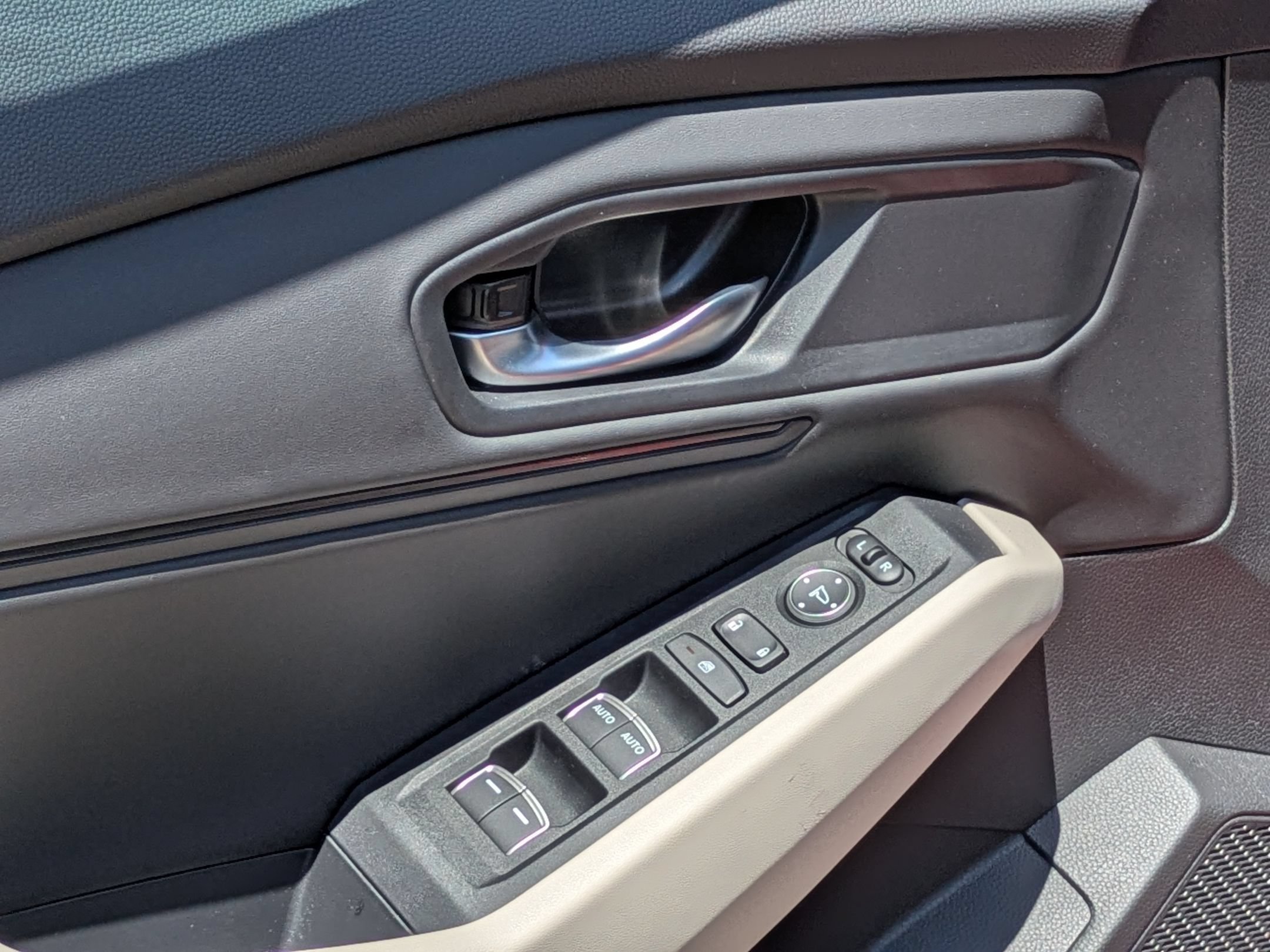 Certified 2025 Honda Accord SE image 12