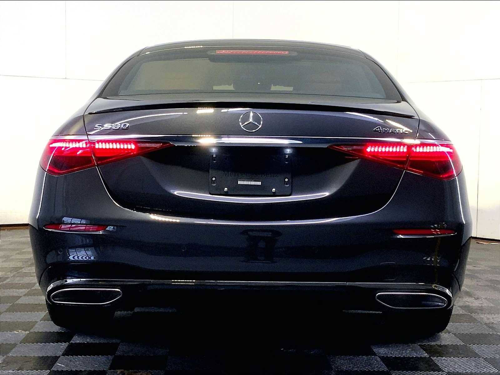 Used 2023 Mercedes-Benz S 580 4MATIC Sedan image 6