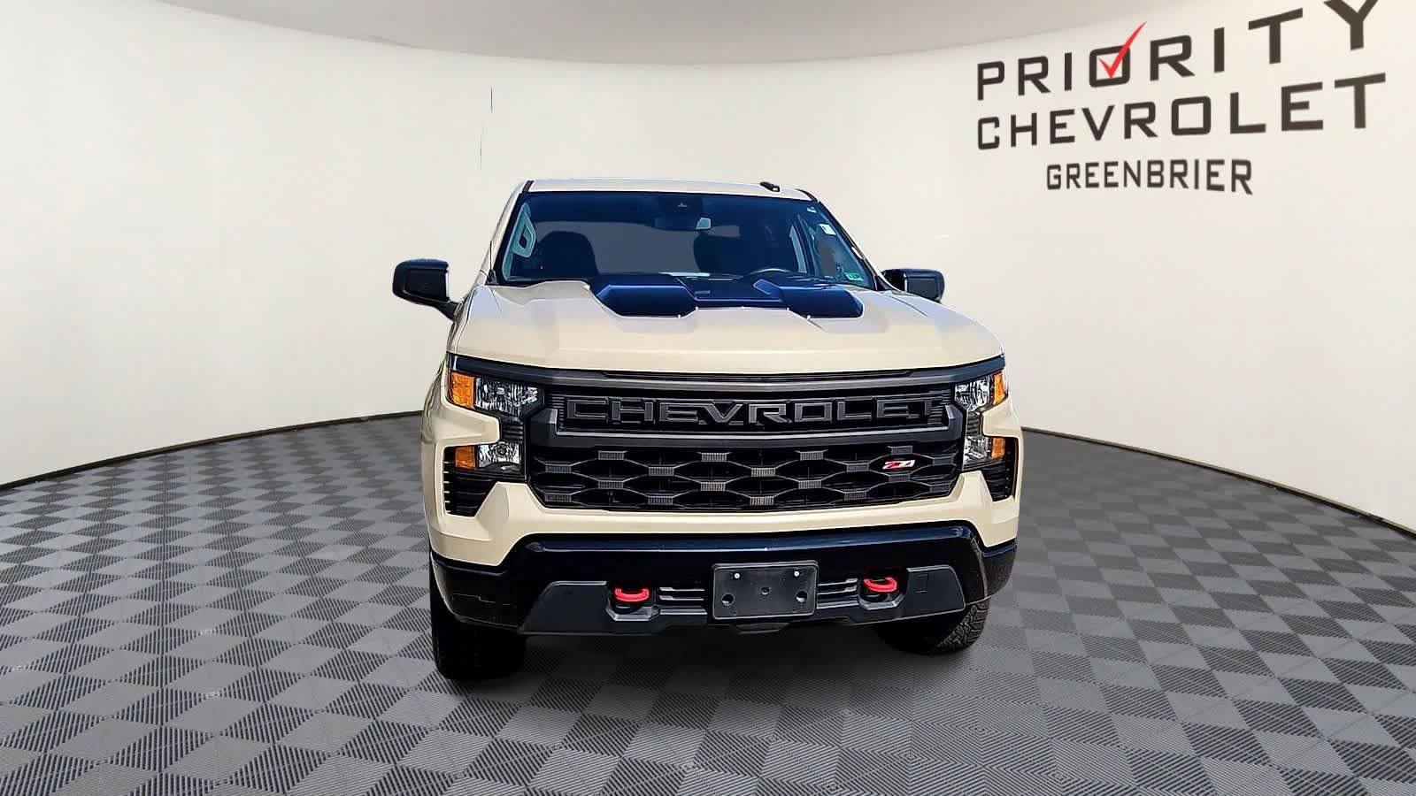 Used 2022 Chevrolet Silverado 1500 Custom Trail Boss AWD/4WD image 3