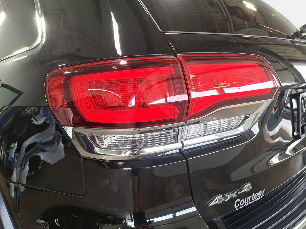 Used 2022 Jeep Grand Cherokee Limited AWD/4WD image 33