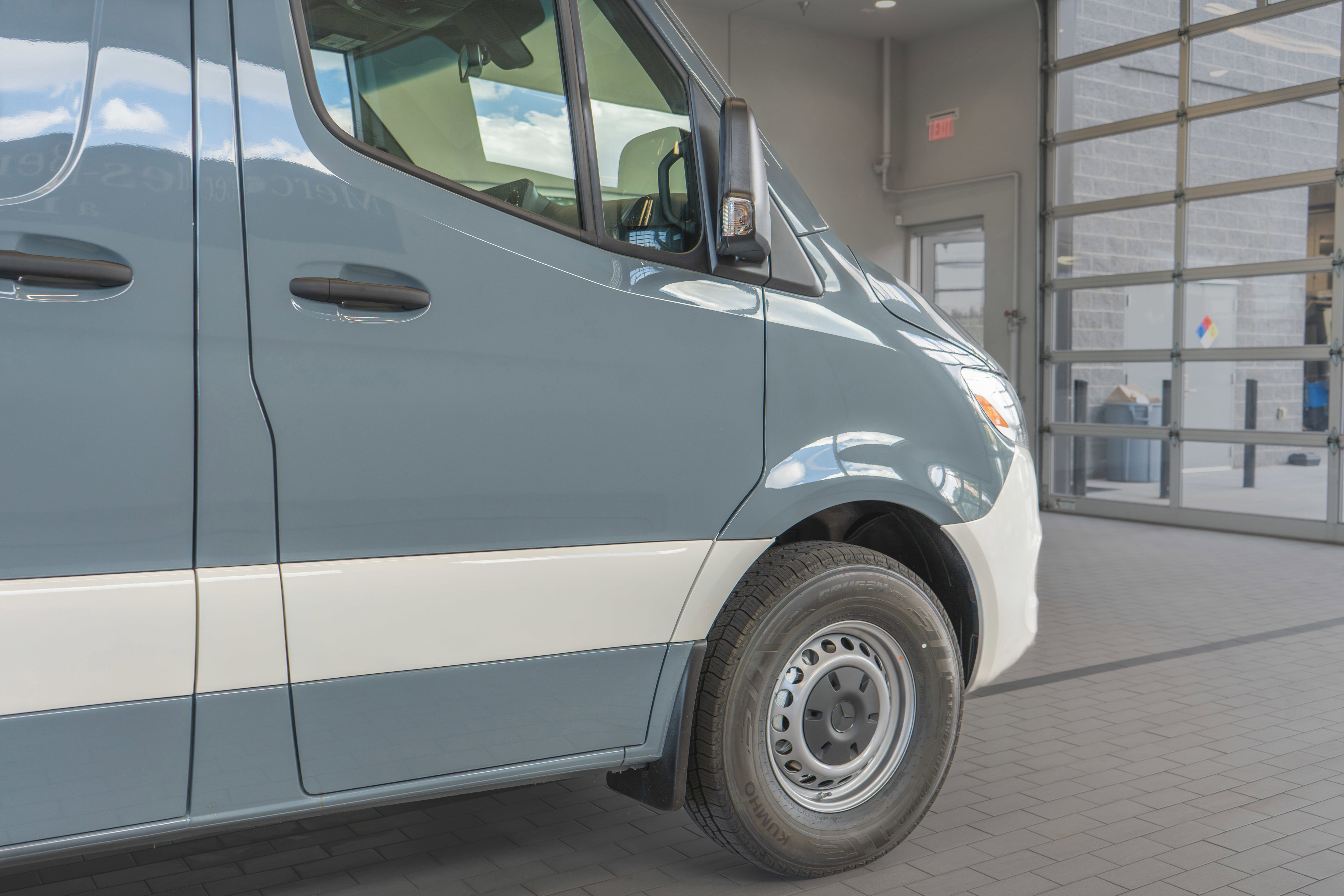 Certified 2025 Mercedes-Benz Sprinter 2500 image 32