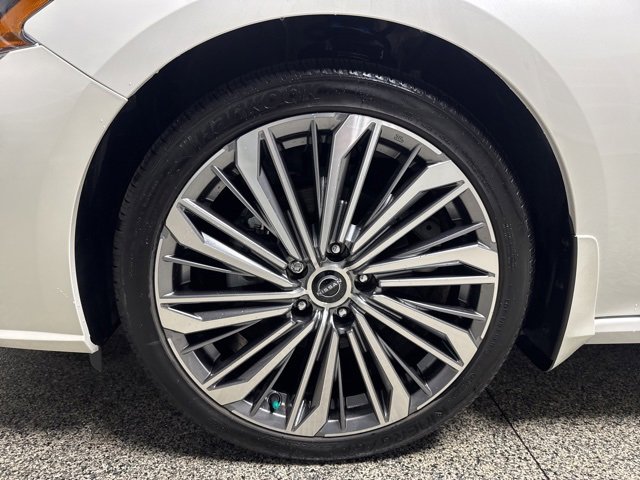 Used 2023 Nissan Altima 2.5 SL image 4