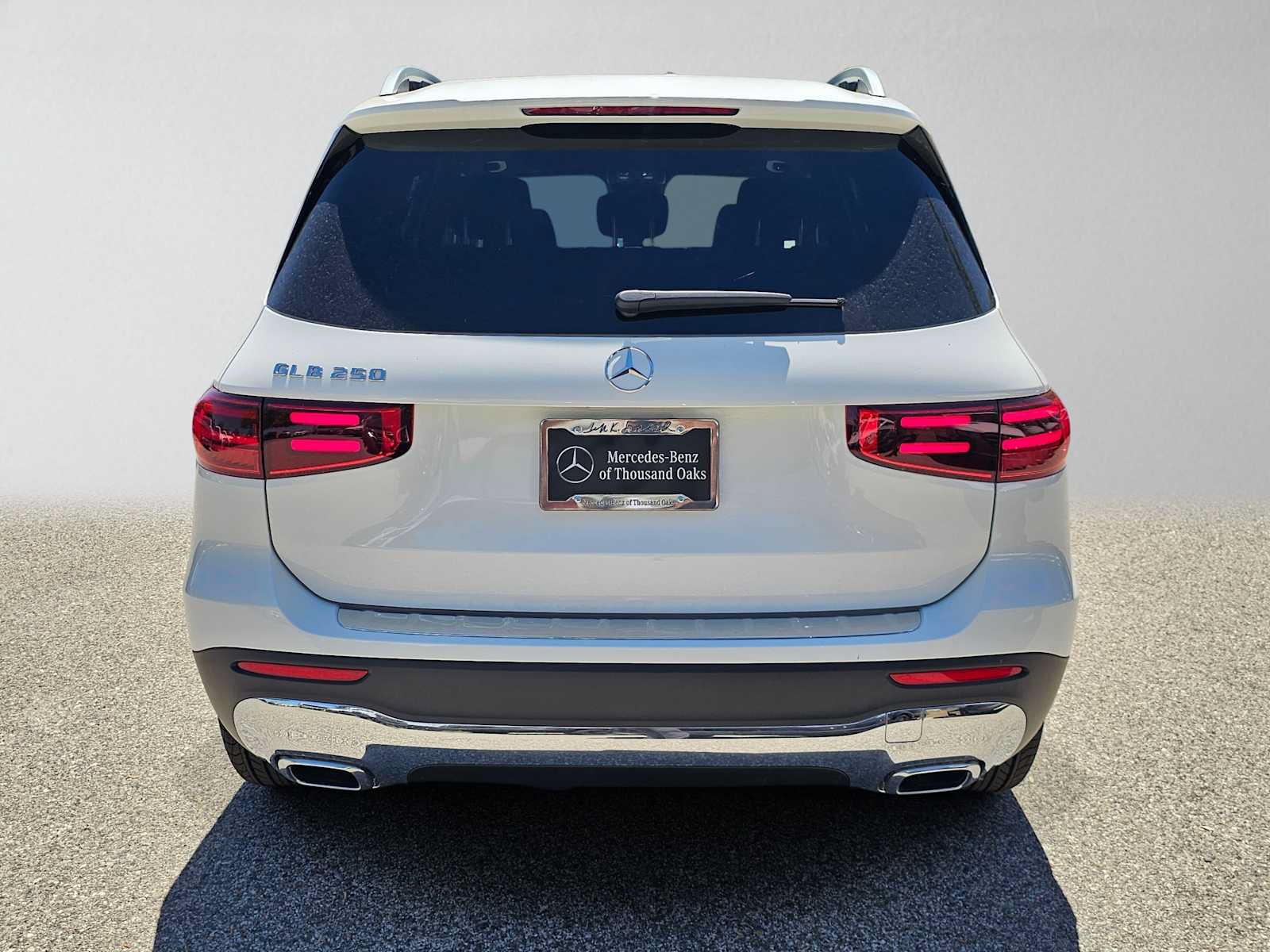 New 2026 Mercedes-Benz GLB 250 image 4