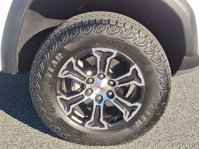 Used 2024 GMC Canyon AT4 w/ AT4 Premium Package image 8