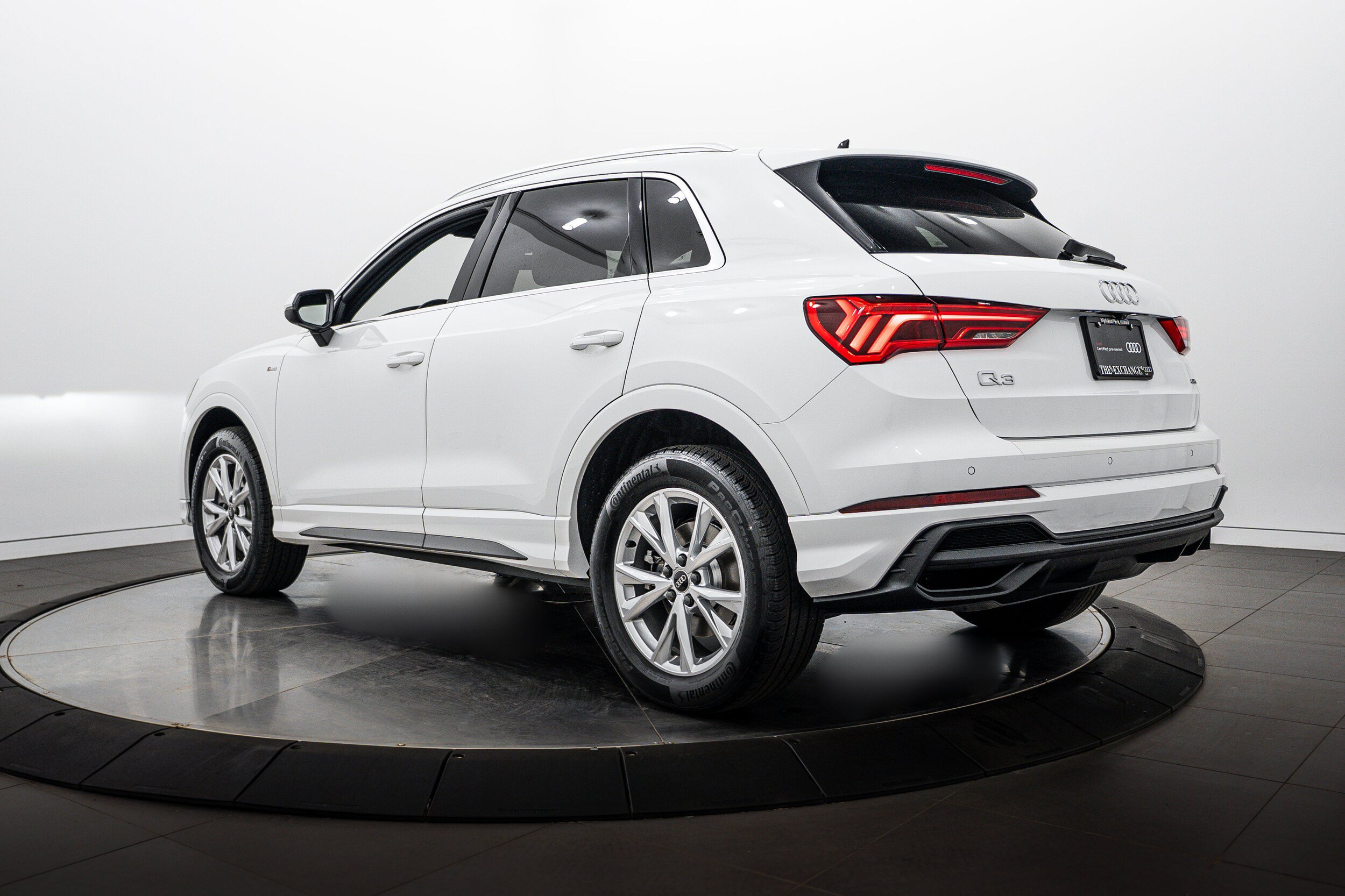 Used 2023 Audi Q3 2.0T Premium w/ Convenience Package AWD/4WD image 5