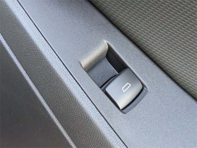 New 2026 Chevrolet Equinox LT w/ Convenience Package II image 36