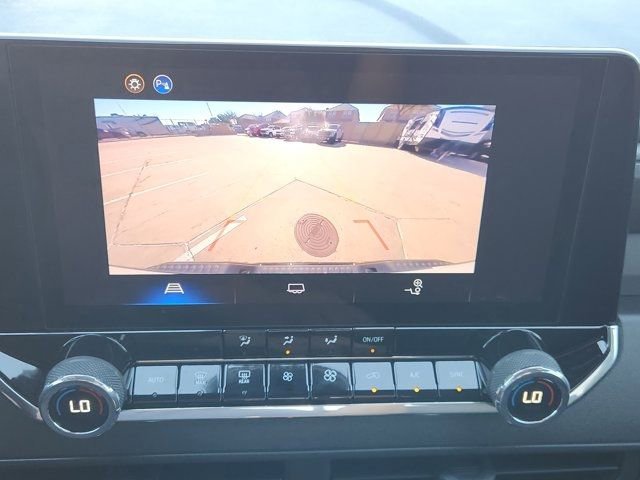 Used 2025 Chevrolet Colorado Trail Boss image 7