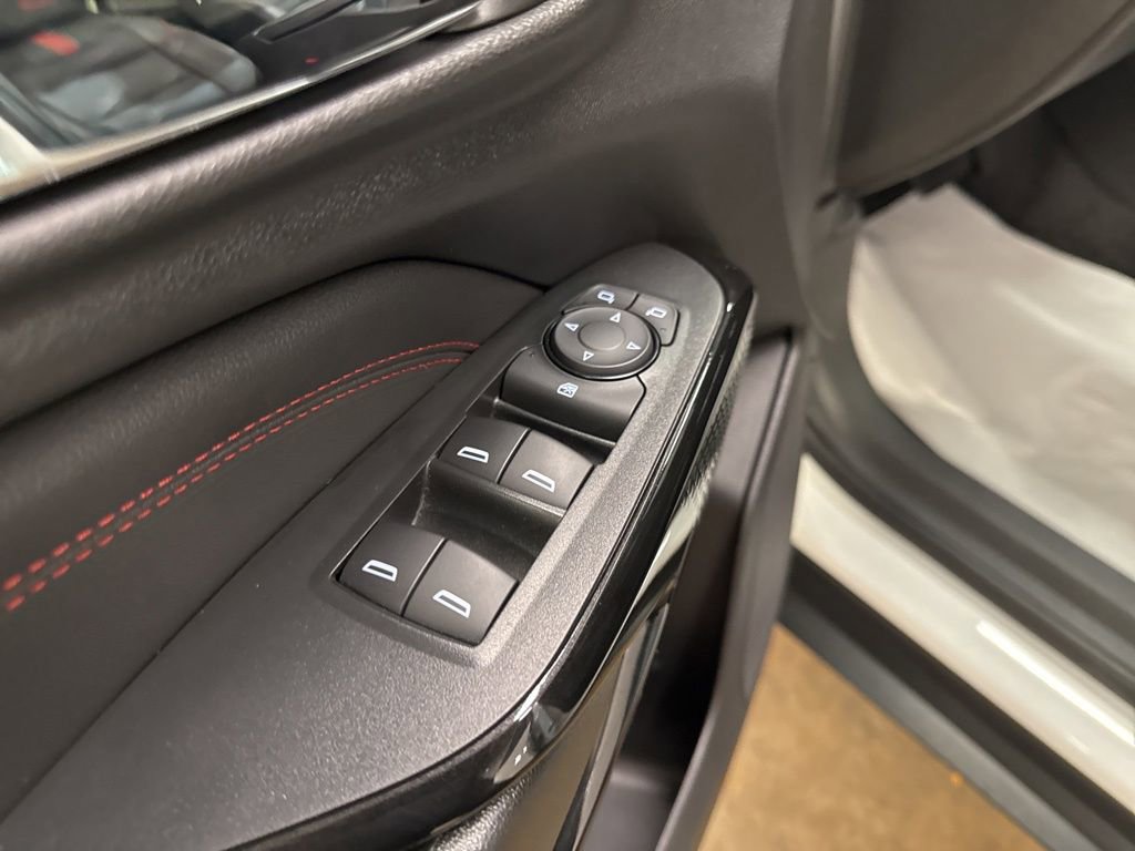 Used 2024 Chevrolet Trax RS w/ Driver Confidence Package image 12