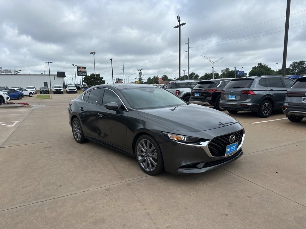 Used 2025 MAZDA MAZDA3 s FWD image 3