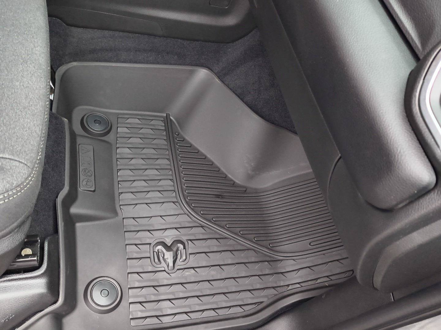 New 2027 RAM 3500 Big Horn AWD/4WD image 24
