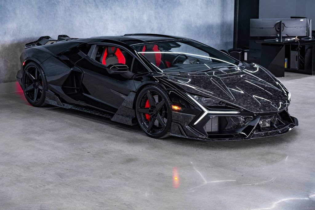 Used 2024 Lamborghini Revuelto AWD/4WD image 26