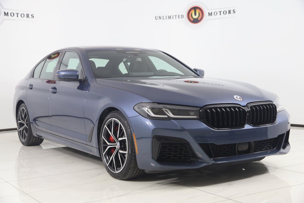 Used 2023 BMW M550i xDrive w/ Executive Package AWD/4WD image 27