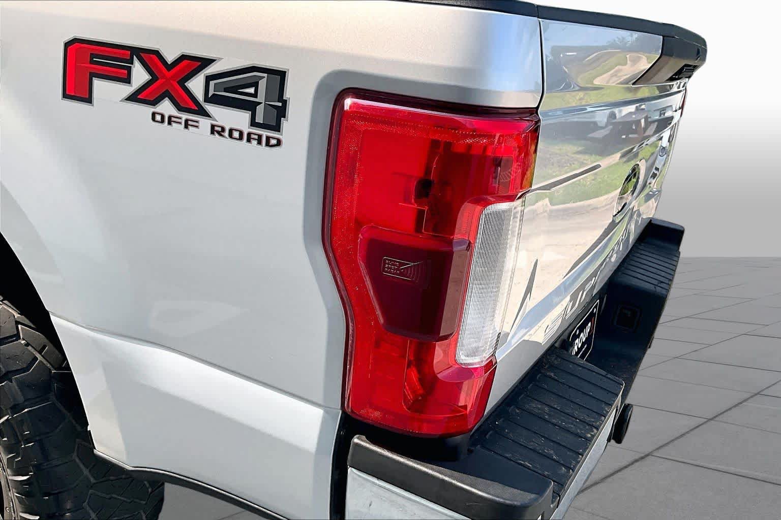 Used 2019 Ford F250 Lariat w/ Lariat Value Package AWD/4WD image 26