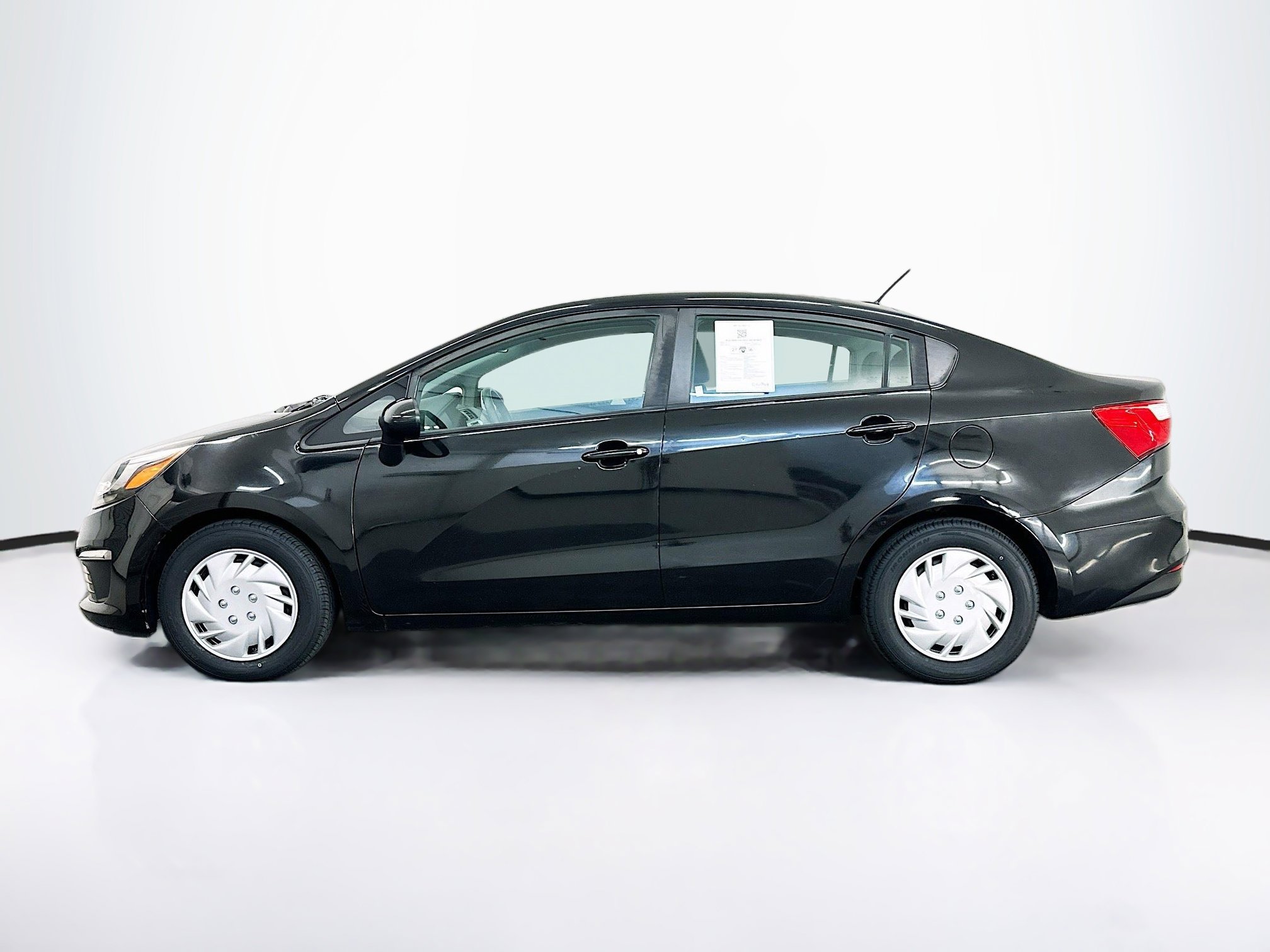 Used 2017 Kia Rio LX w/ Power Package image 4