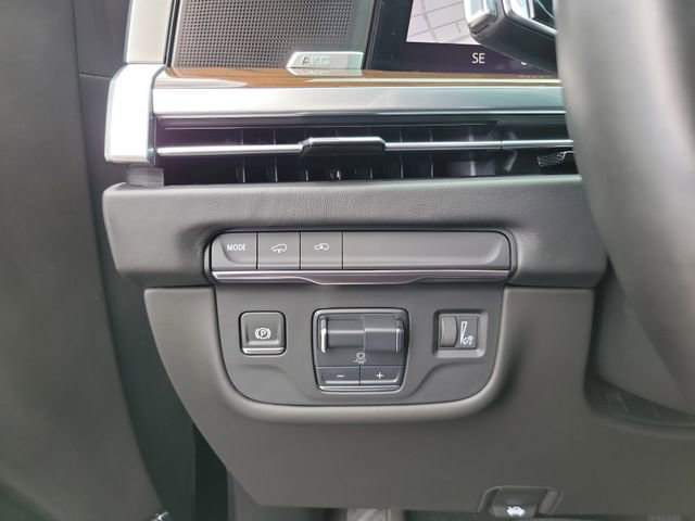 Used 2025 Cadillac Escalade Sport Platinum image 29