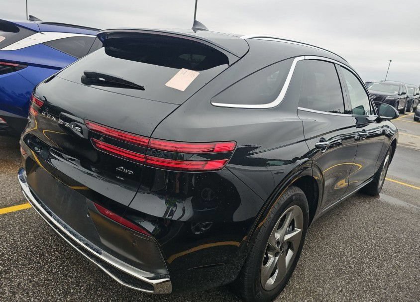 Used 2026 Genesis GV70 2.5T AWD/4WD image 3