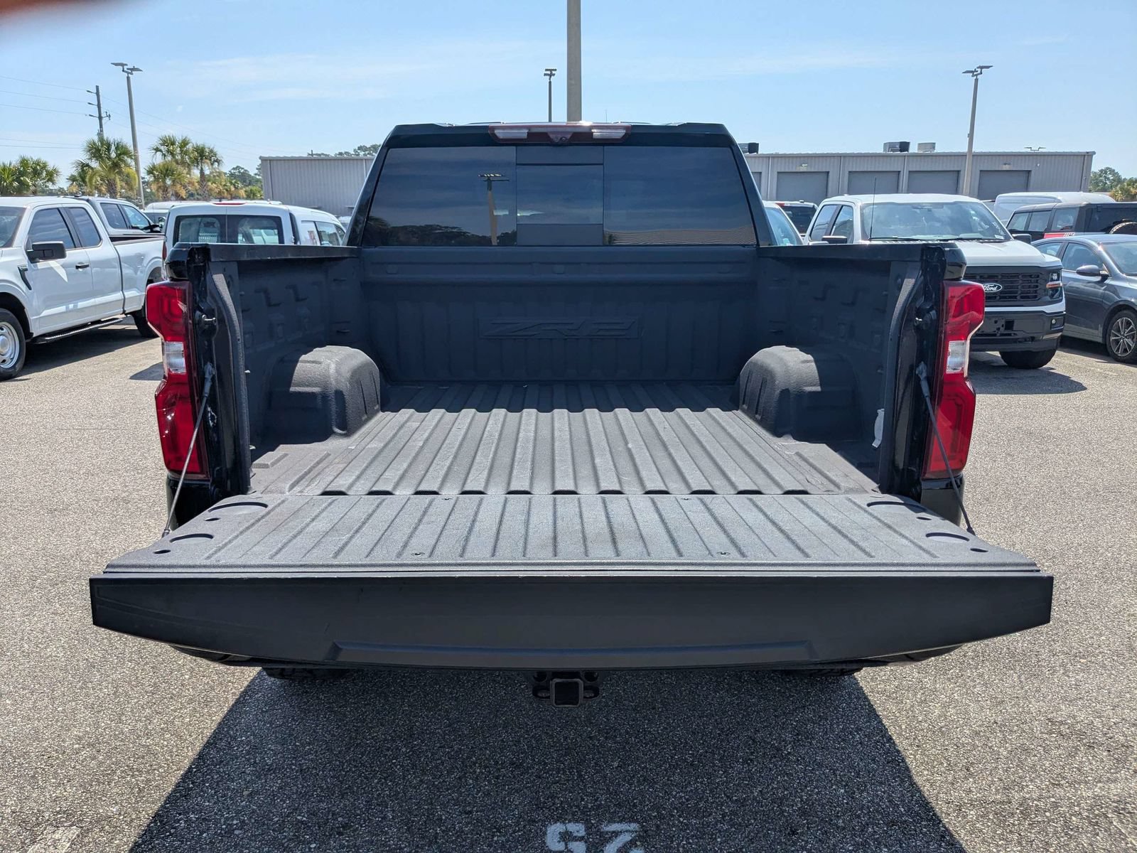 Used 2022 Chevrolet Silverado 1500 ZR2 w/ Technology Package AWD/4WD image 13