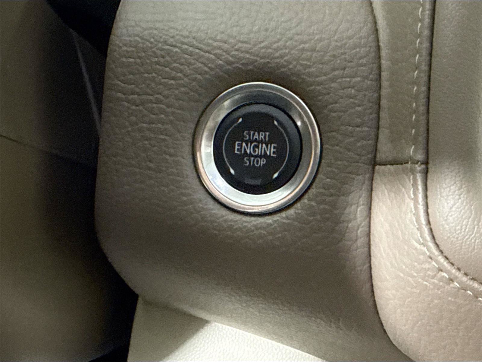 Used 2024 GMC Yukon Denali AWD/4WD image 22