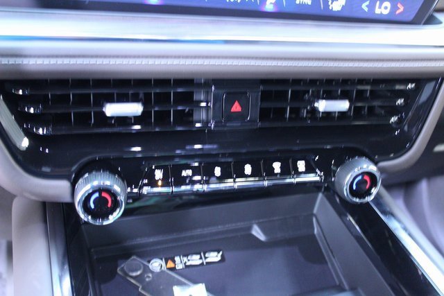 New 2026 Chevrolet Suburban LT w/ Comfort Package image 22