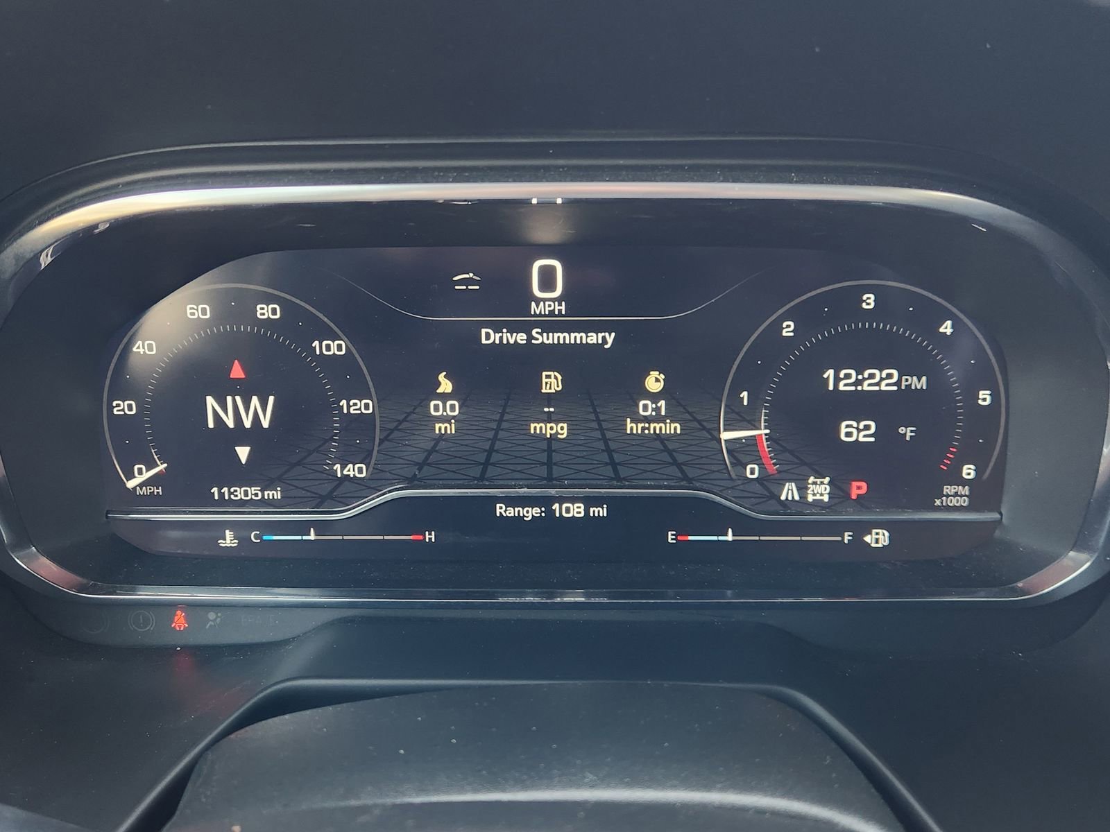 Used 2024 GMC Yukon SLT w/ SLT Premium Package image 19