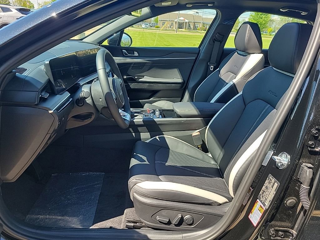 New 2026 Kia K5 GT-Line image 8