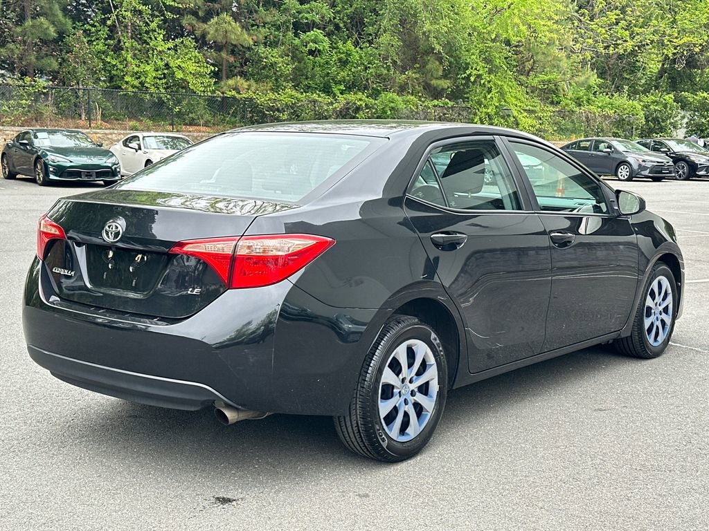 Used 2018 Toyota Corolla LE FWD image 4