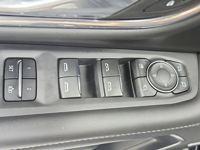 Used 2023 Chevrolet Tahoe Premier RWD image 37