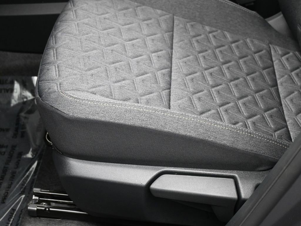 New 2026 Nissan Kicks SV w/ SV Premium Package AWD/4WD image 15