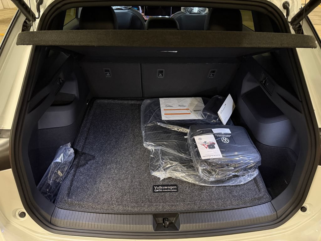 New 2026 Volkswagen Tiguan SEL R-Line AWD/4WD image 26