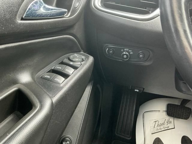 Used 2020 Chevrolet Equinox LT FWD image 24