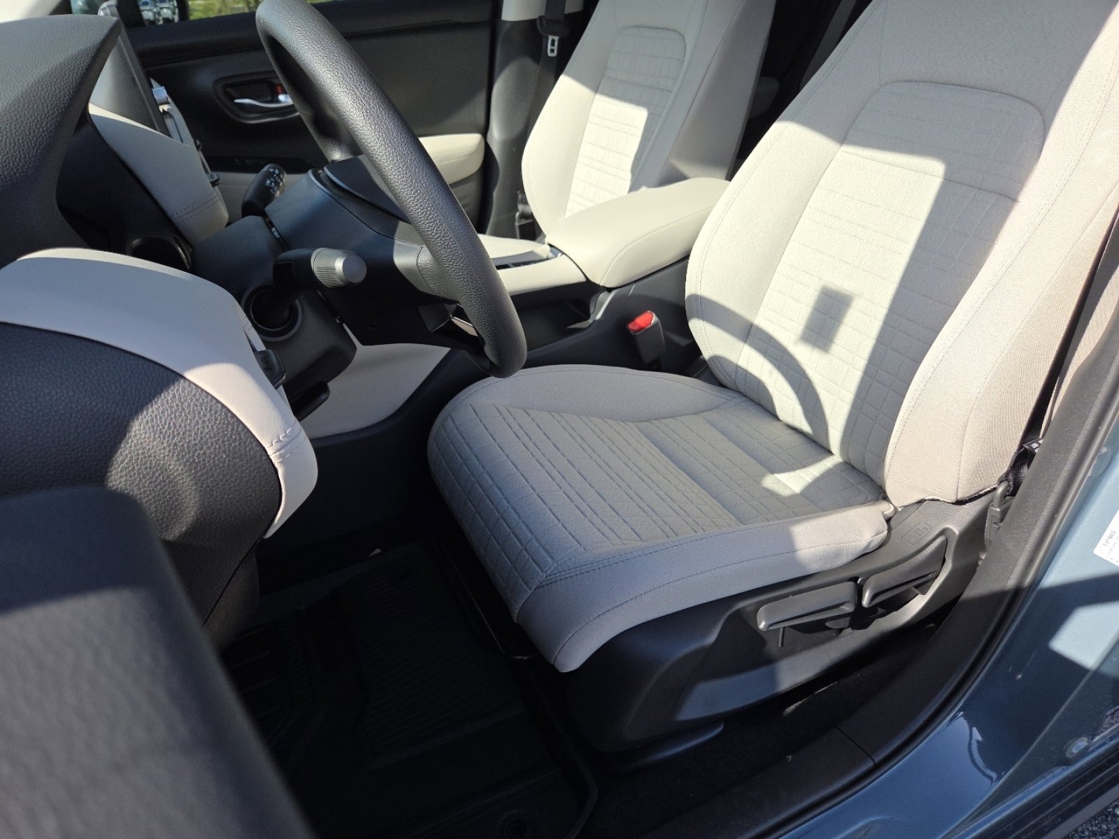 New 2026 Honda HR-V LX image 24