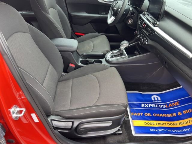 Used 2023 Kia Forte LXS w/ LXS Technology Package image 12