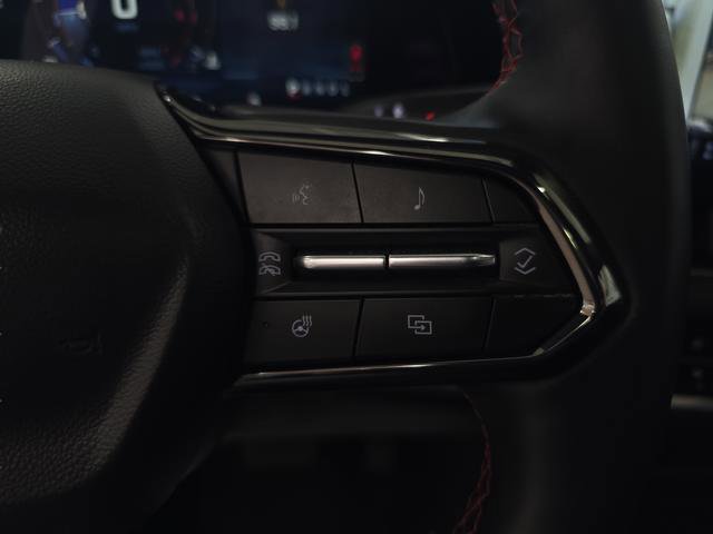 Used 2025 Chevrolet Equinox RS w/ Safety and Technology Package AWD/4WD image 14