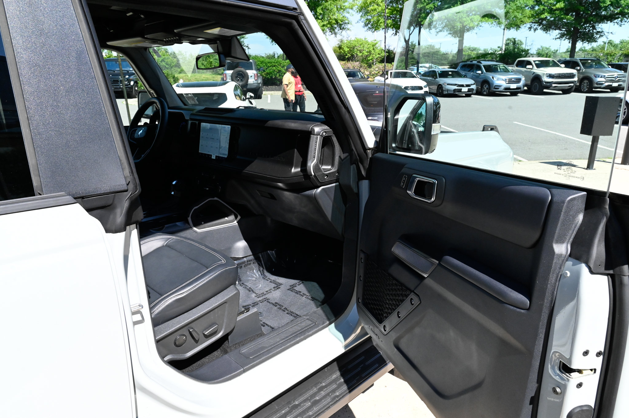 Used 2021 Ford Bronco First Edition AWD/4WD image 44