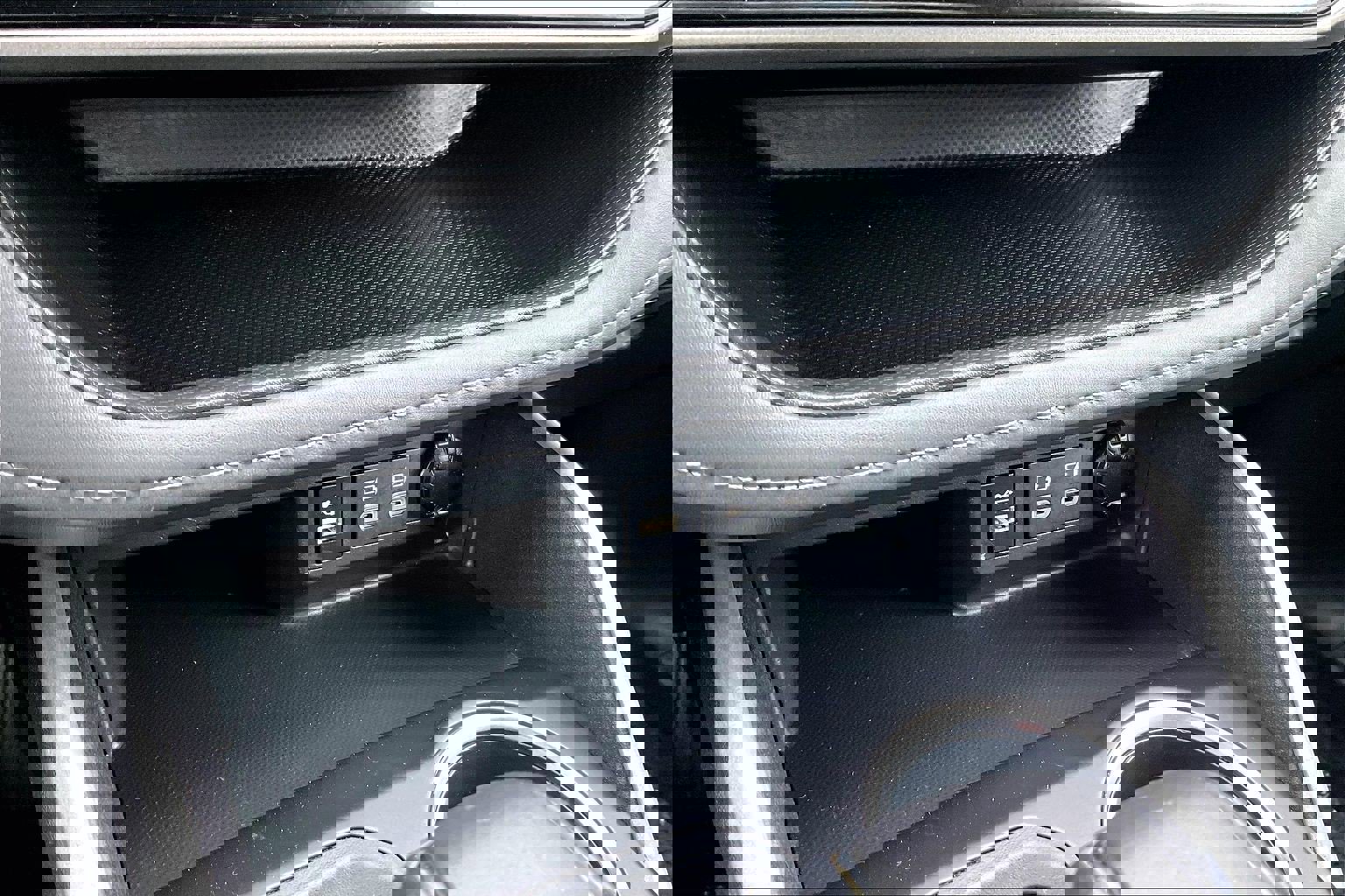 Used 2024 Toyota Highlander LE image 31