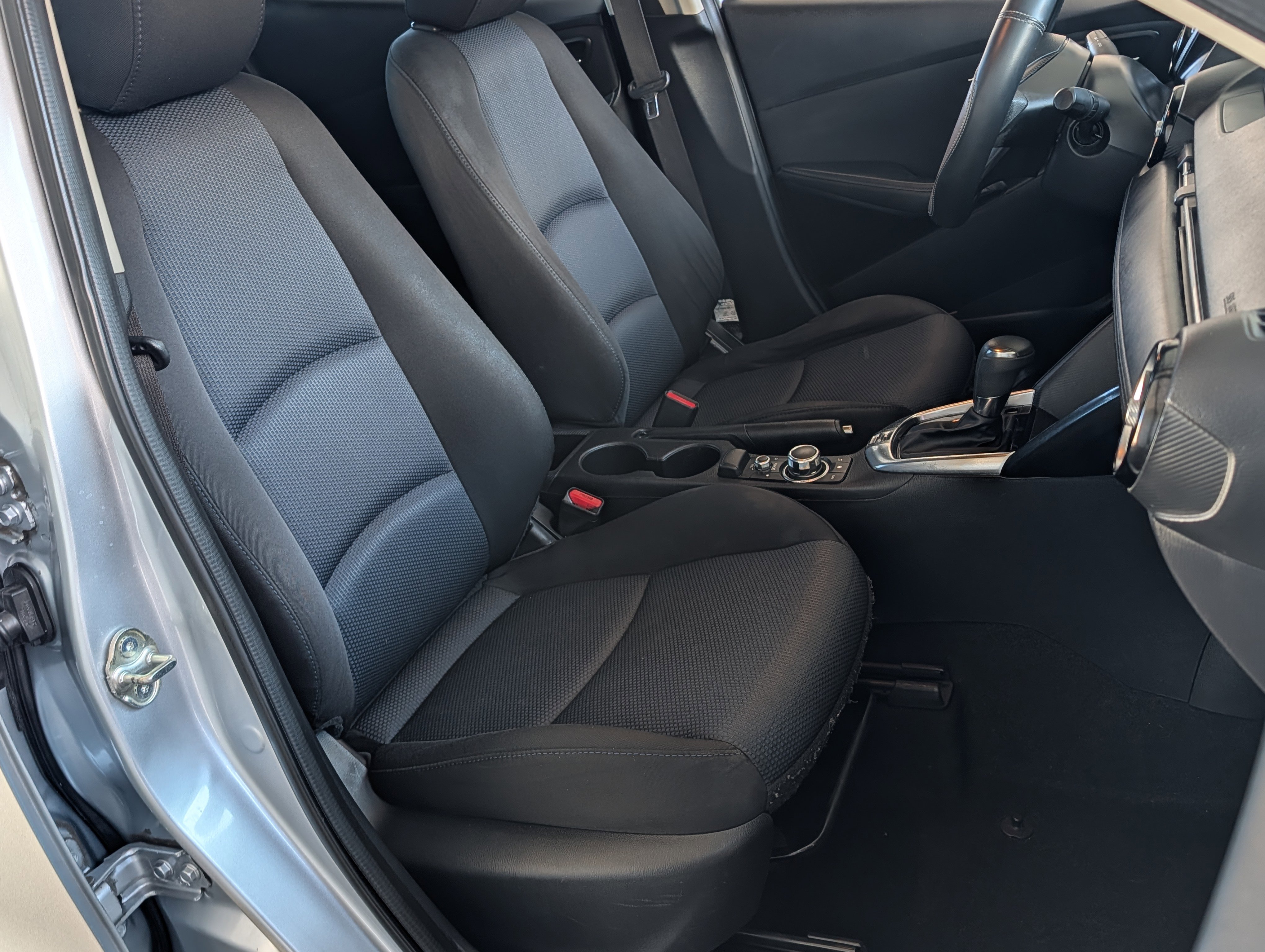 Used 2017 Toyota Yaris iA image 9