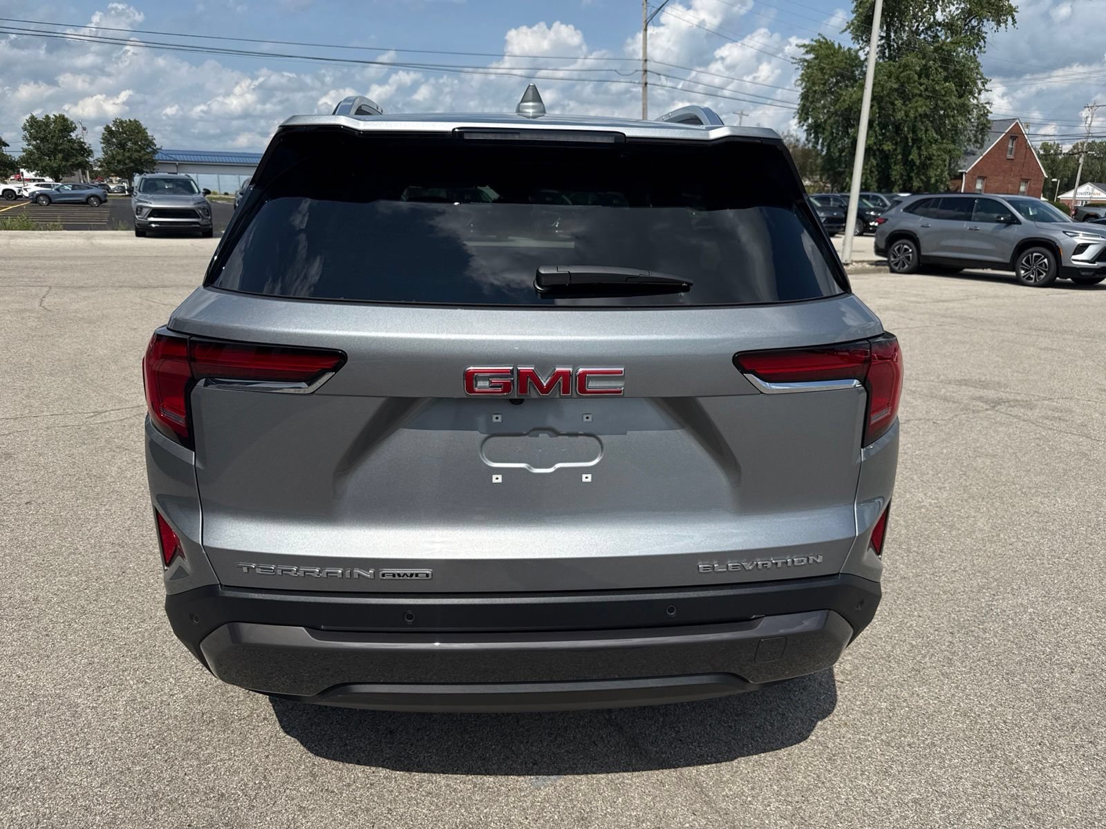 New 2027 GMC Terrain Elevation w/ Elevation Premium Package AWD/4WD image 9