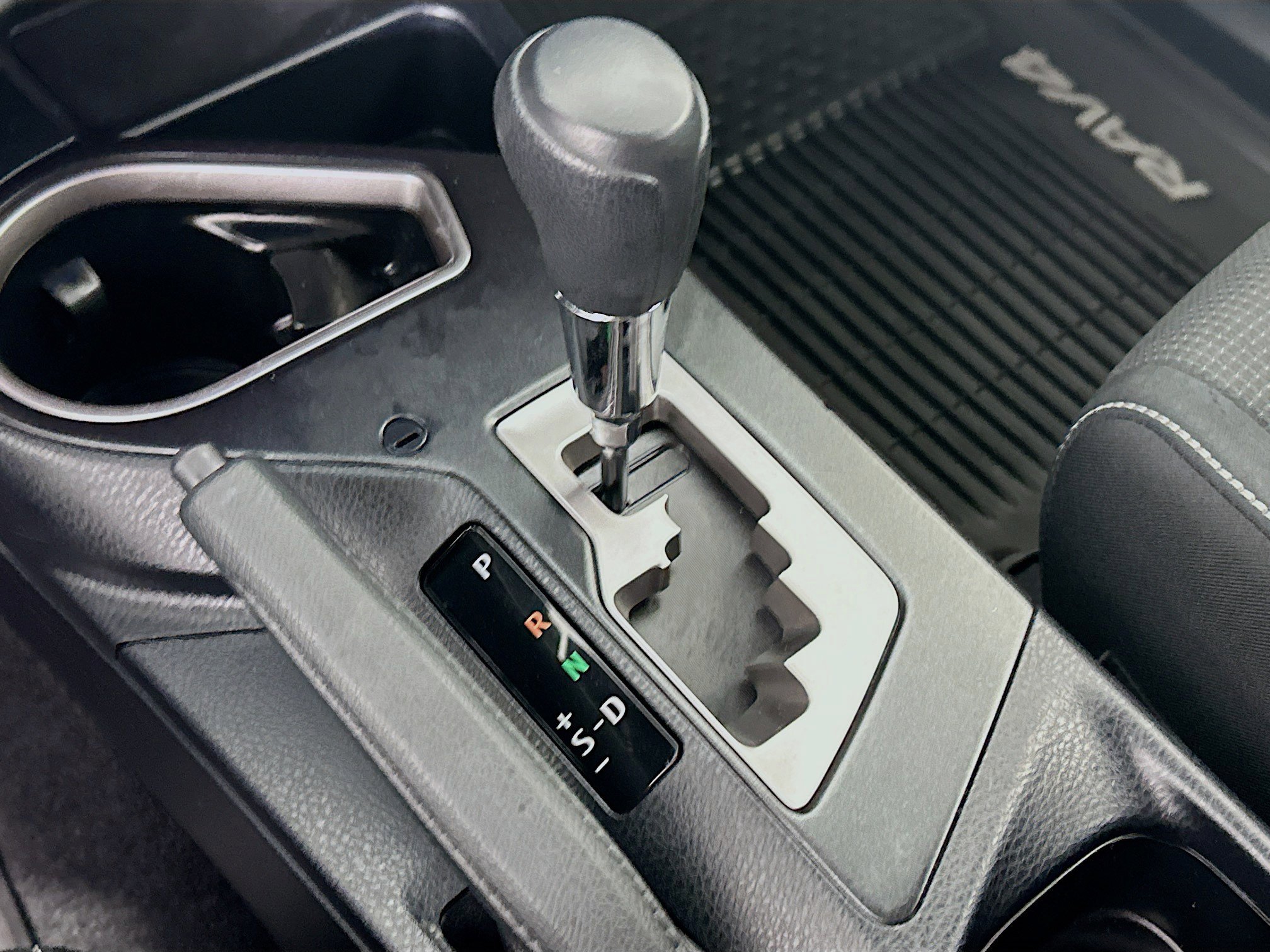 Used 2016 Toyota RAV4 XLE image 23