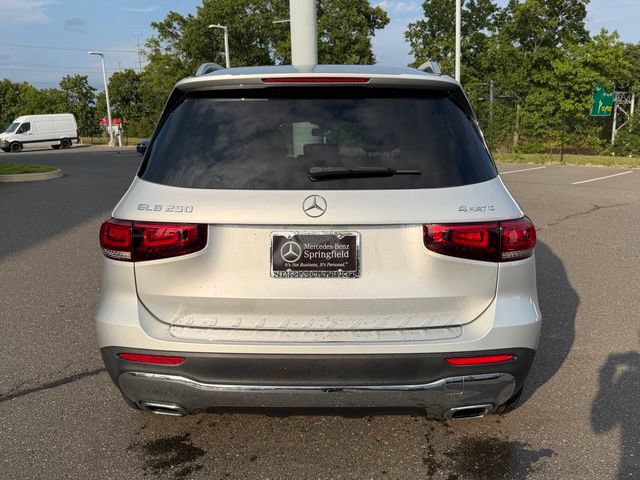 Used 2020 Mercedes-Benz GLB 250 4MATIC image 6